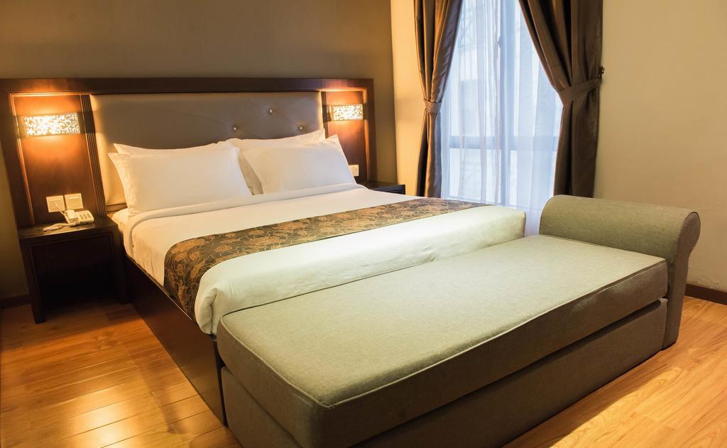 Castello Hotel Kulai Εξωτερικό φωτογραφία