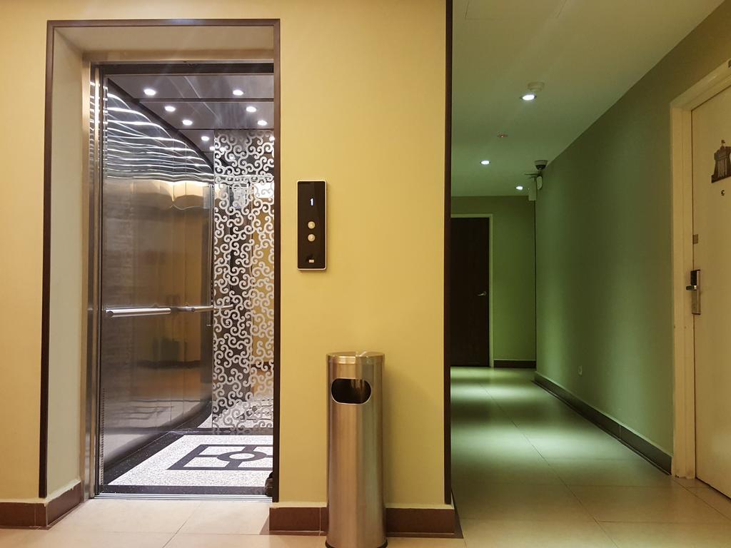 Castello Hotel Kulai Εξωτερικό φωτογραφία