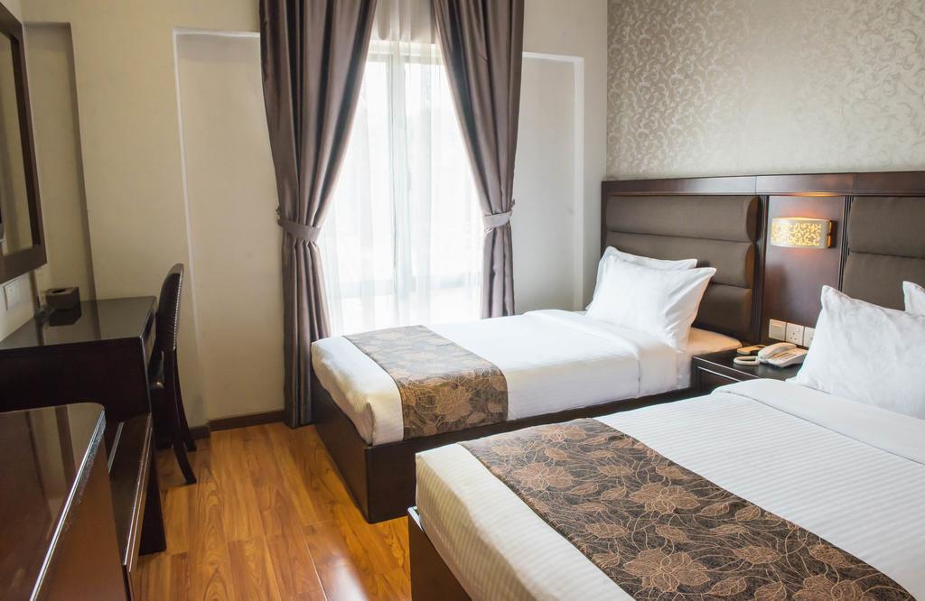 Castello Hotel Kulai Εξωτερικό φωτογραφία
